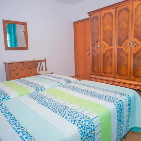 Apartment Con Balcones,garaje, Aire Solo Familias Y Parejas Conil De La Frontera