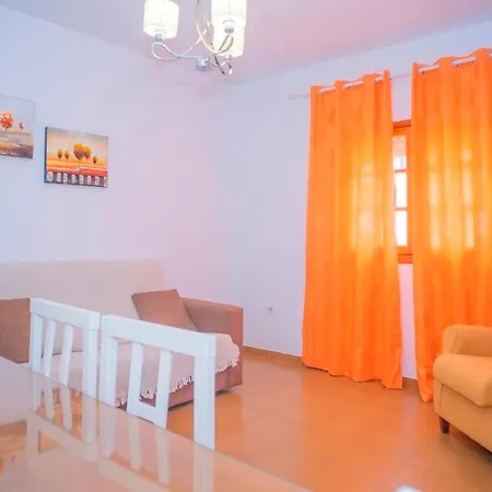 Con Balcones,garaje, Aire Solo Familias Y Parejas Apartment Conil De La Frontera